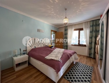 Panoramic two-level apartment with sea views, in a modern, developed area of Alanya - Mahmutlar-id-5978-photo-4