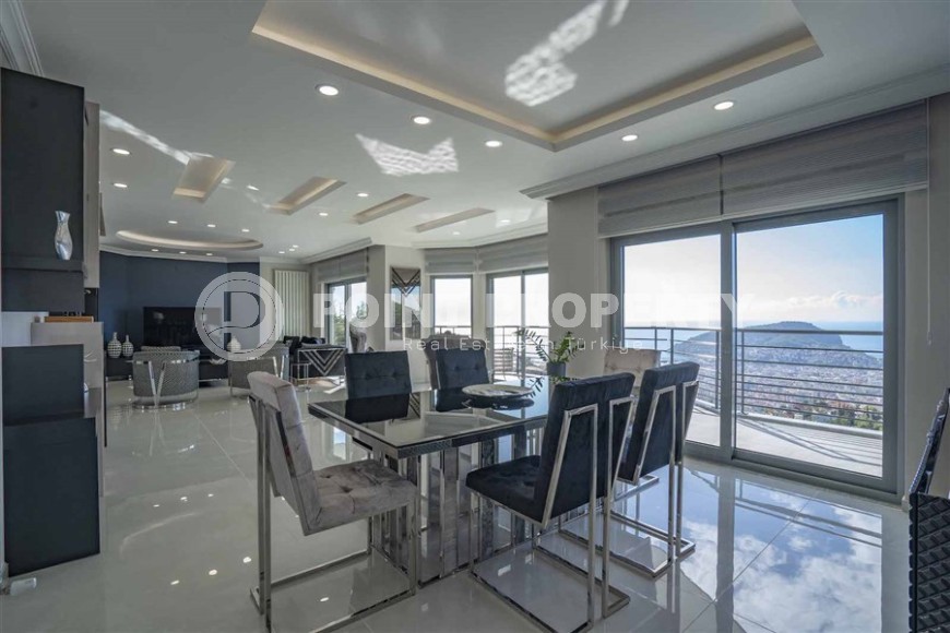 Роскошная трехэтажная вилла 14+2, с видом на море и крепость Аланьи, в престижном районе города - Бекташ-id-5979-фото-3