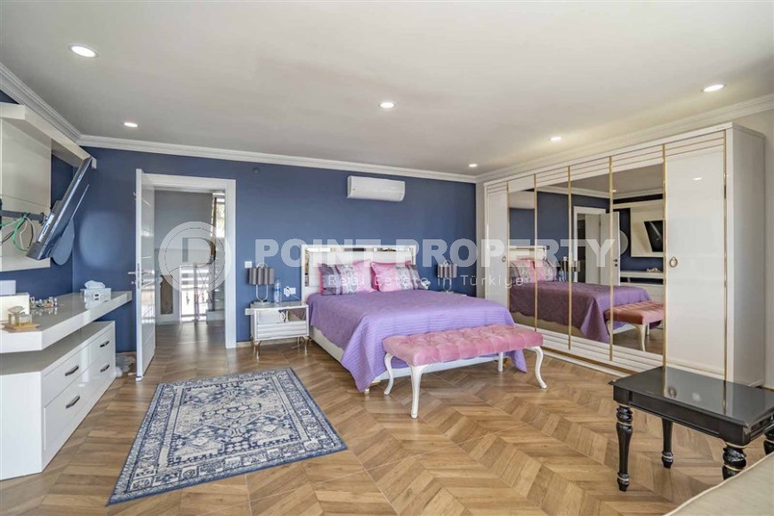 Роскошная трехэтажная вилла 14+2, с видом на море и крепость Аланьи, в престижном районе города - Бекташ-id-5979-фото-8