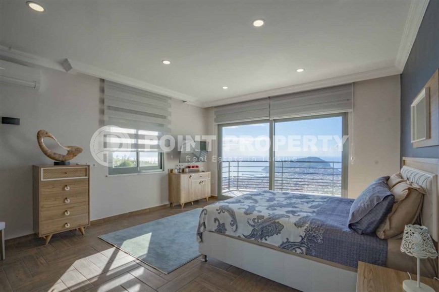 Роскошная трехэтажная вилла 14+2, с видом на море и крепость Аланьи, в престижном районе города - Бекташ-id-5979-фото-12