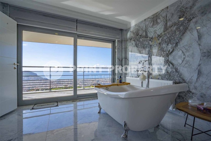 Роскошная трехэтажная вилла 14+2, с видом на море и крепость Аланьи, в престижном районе города - Бекташ-id-5979-фото-18