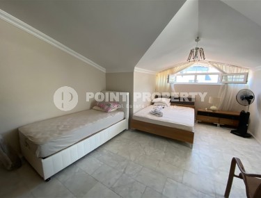 Panoramic two-level apartment, overlooking the Taurus Mountains, in a prestigious area of Alanya - Upper Oba-id-5980-photo-5