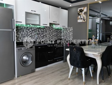 Стильная, комфортабельная квартира с современным дизайном, мебелью и бытовой техникой, в 650 метрах от моря-id-5986-фото-4