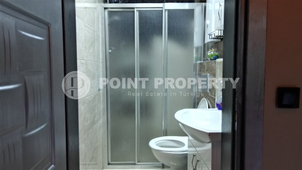 Стильная, комфортабельная квартира с современным дизайном, мебелью и бытовой техникой, в 650 метрах от моря-id-5986-фото-13