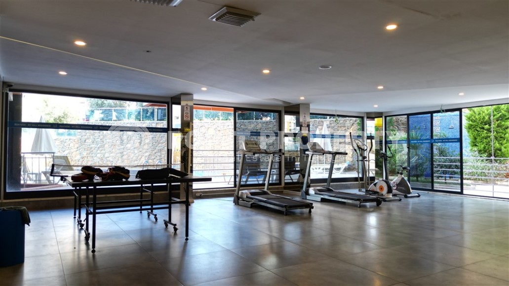 Стильная, комфортабельная квартира с современным дизайном, мебелью и бытовой техникой, в 650 метрах от моря-id-5986-фото-18