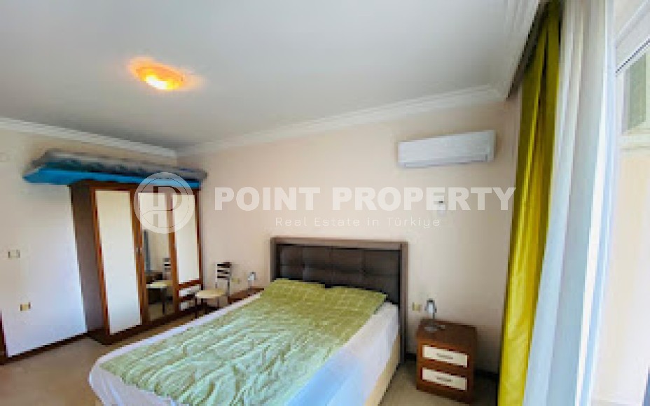 Well-furnished apartment with two bedrooms, on the very shore of the Mediterranean Sea-id-5988-photo-7