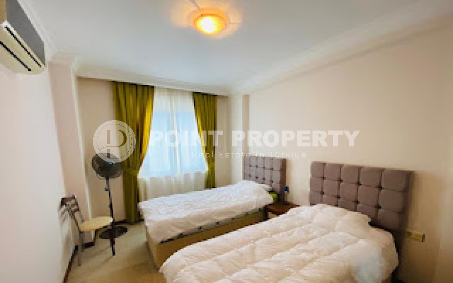 Well-furnished apartment with two bedrooms, on the very shore of the Mediterranean Sea-id-5988-photo-9