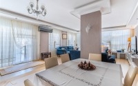 Large furnished apartment 4+1, on an area of 220 m2, with the possibility of obtaining Turkish citizenship-id-5992-photo-4