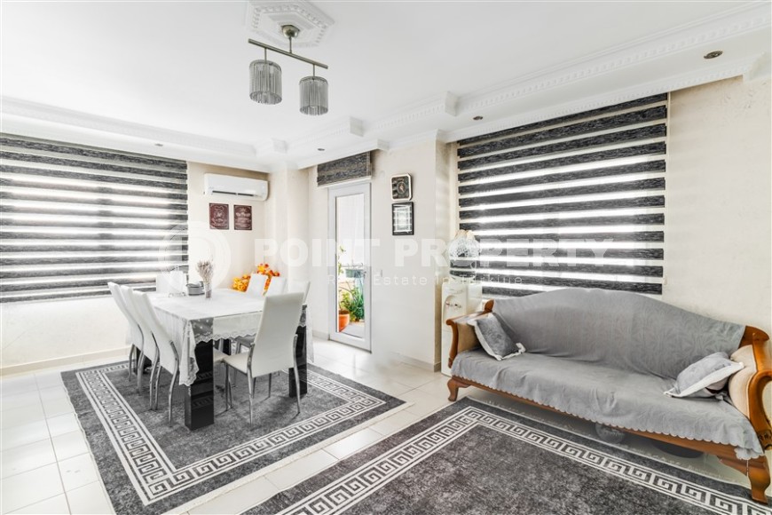 Large furnished apartment 4+1, on an area of 220 m2, with the possibility of obtaining Turkish citizenship-id-5992-photo-6