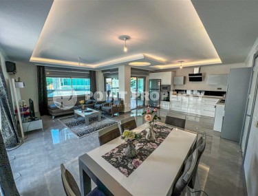 Apartment with a modern design and a bright, pleasant interior, in the center of the Oba district-id-5995-photo-2