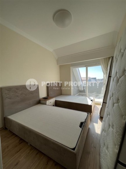 Большая двухуровневая квартира на 5-м этаже с мансардой, в 800 метрах от моря-id-5996-фото-6