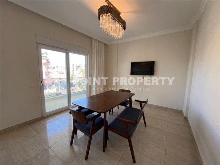 Большая двухуровневая квартира на 5-м этаже с мансардой, в 800 метрах от моря-id-5996-фото-8