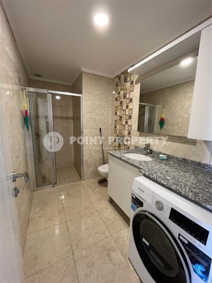 Большая двухуровневая квартира на 5-м этаже с мансардой, в 800 метрах от моря-id-5996-фото-13