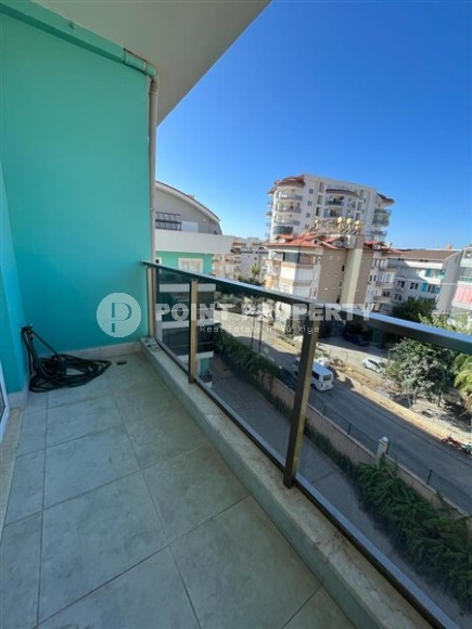 Большая двухуровневая квартира на 5-м этаже с мансардой, в 800 метрах от моря-id-5996-фото-17