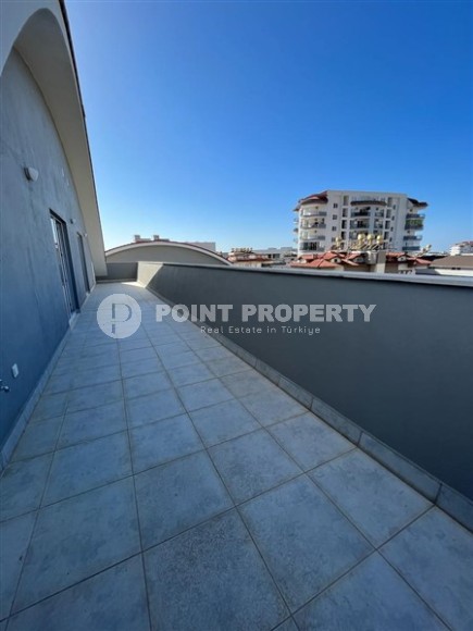 Большая двухуровневая квартира на 5-м этаже с мансардой, в 800 метрах от моря-id-5996-фото-20