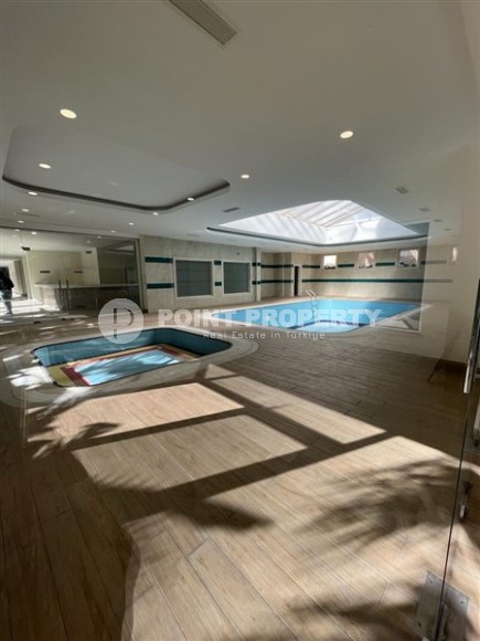 Большая двухуровневая квартира на 5-м этаже с мансардой, в 800 метрах от моря-id-5996-фото-25