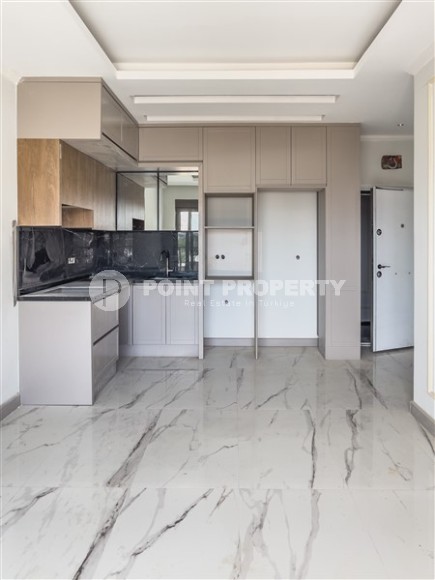 Apartments in a residential complex at the final stage of construction, one and a half kilometers from the sea-id-5999-photo-1