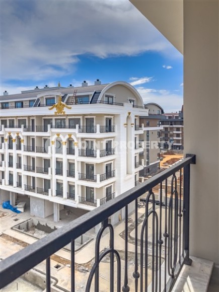 Apartments in a residential complex at the final stage of construction, one and a half kilometers from the sea-id-5999-photo-9