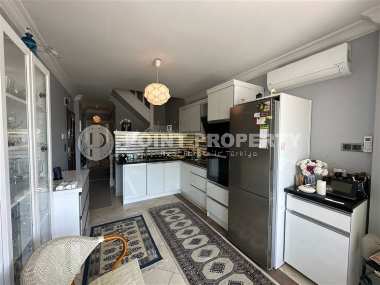 Компактная двухуровневая квартира 3+1, общей площадью 100 м2, на 4-м этаже с мансардой, в доме 2007 года постройки-id-6003-фото-2