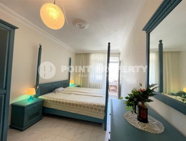 Недорогая квартира, общей площадью 125 м2, в 300 метрах от пляжа, в центре района Оба-id-6017-фото-3