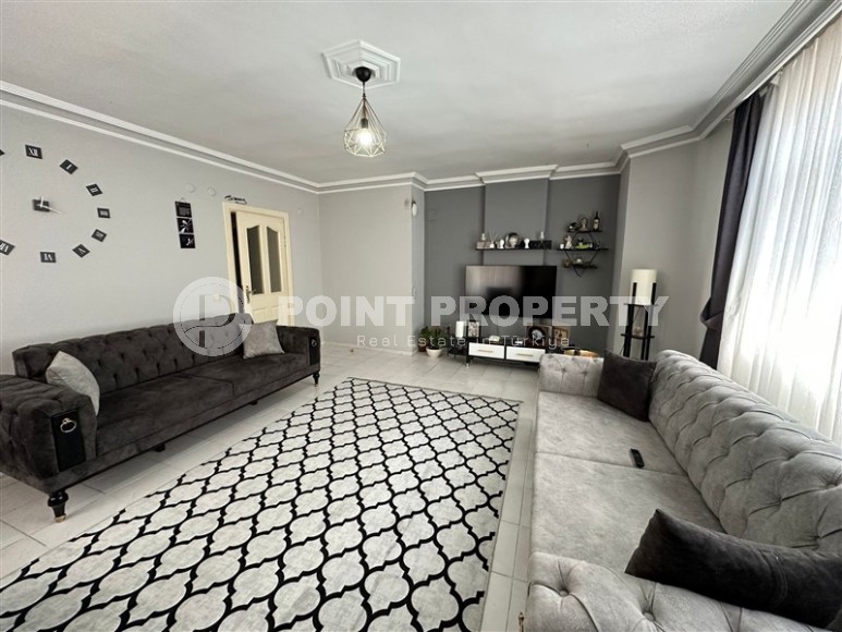 Просторная квартира 2+1, на площади 130 м2, в спокойном, благоустроенном районе Аланьи - Тосмур-id-6027-фото-2