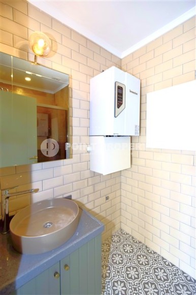 New apartment with high quality finishing, 150 meters from the luxurious Cleopatra Beach, in the center of Alanya-id-6034-photo-13