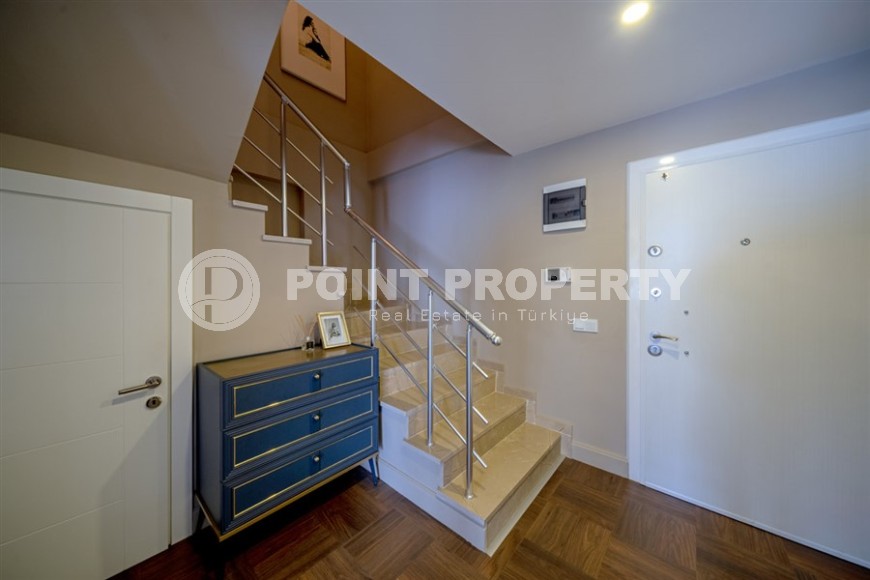 Современная квартира с мебелью и бытовой техникой, на 9-м этаже с мансардой, в районе Авсаллар-id-6035-фото-6