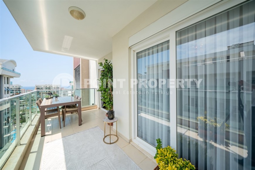 Современная квартира с мебелью и бытовой техникой, на 9-м этаже с мансардой, в районе Авсаллар-id-6035-фото-9