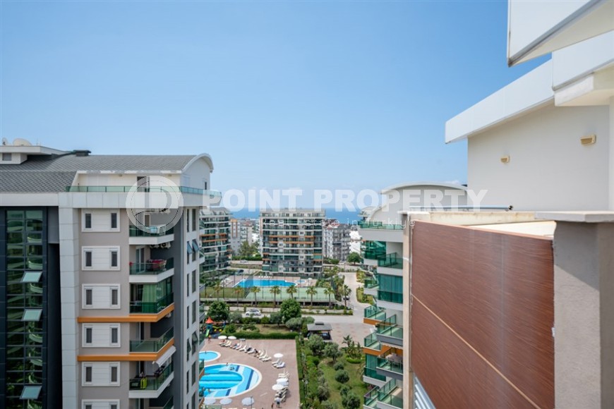 Современная квартира с мебелью и бытовой техникой, на 9-м этаже с мансардой, в районе Авсаллар-id-6035-фото-12