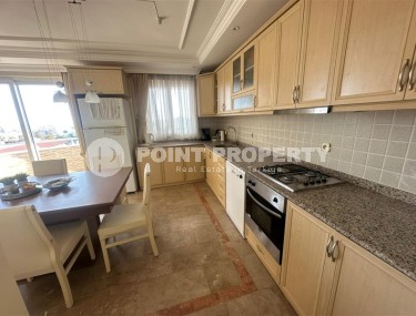 Меблированная двухуровневая квартира на 7-м этаже с мансардой, в 300 метрах от пляжа, в центре спокойного района Аланьи - Тосмур-id-6037-фото-3