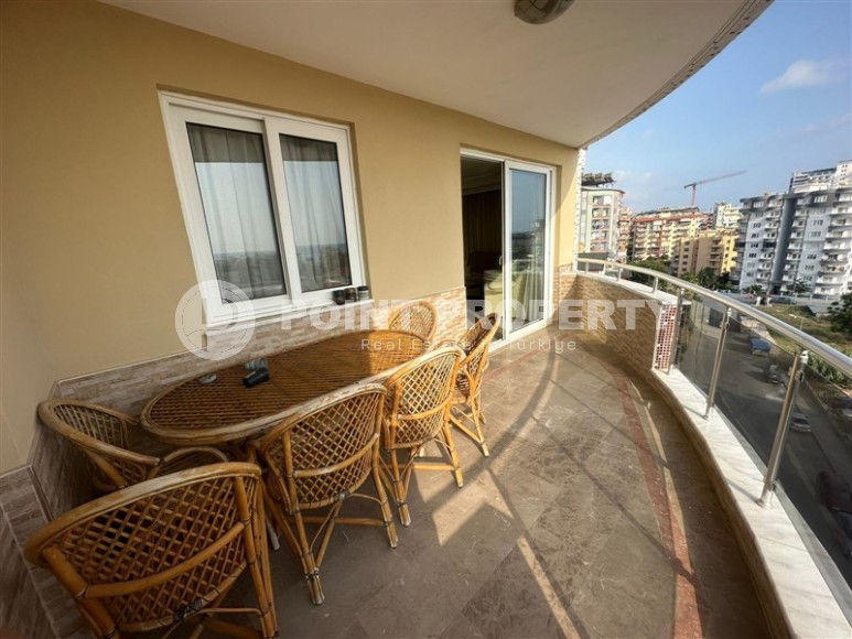 Меблированная двухуровневая квартира на 7-м этаже с мансардой, в 300 метрах от пляжа, в центре спокойного района Аланьи - Тосмур-id-6037-фото-14