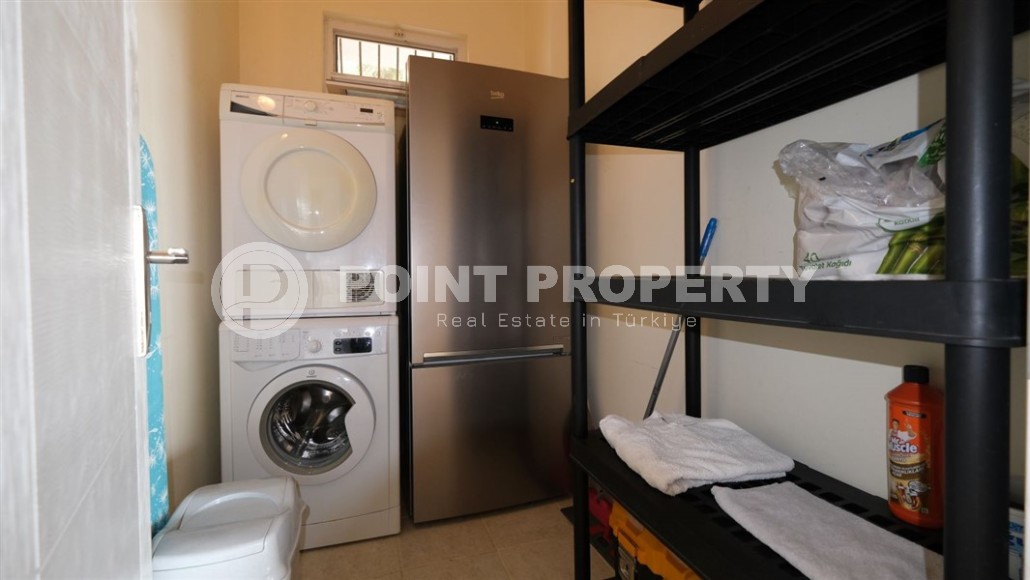 Detached three-storey villa with luxurious views of the sea and Alanya fortress, in the prestigious area of Alanya - Kestel-id-6040-photo-16