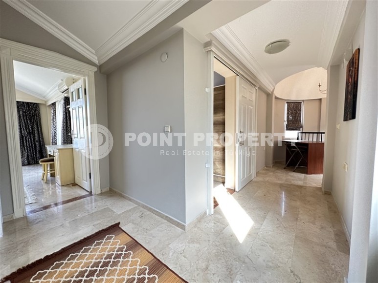 Просторная двухуровневая квартира с видом на море и горы, в престижном, живописном районе Аланьи - Каргыджак-id-6052-фото-10