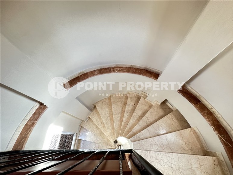 Просторная двухуровневая квартира с видом на море и горы, в престижном, живописном районе Аланьи - Каргыджак-id-6052-фото-11