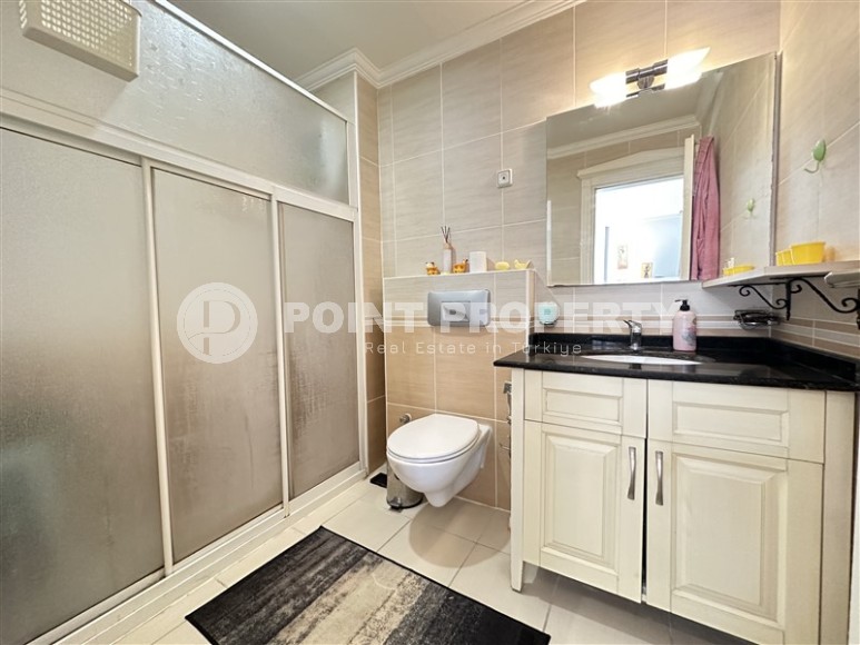 Просторная двухуровневая квартира с видом на море и горы, в престижном, живописном районе Аланьи - Каргыджак-id-6052-фото-14