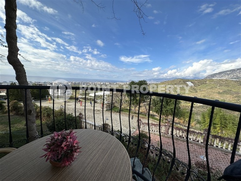 Просторная двухуровневая квартира с видом на море и горы, в престижном, живописном районе Аланьи - Каргыджак-id-6052-фото-17