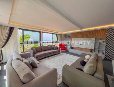 Трехэтажная вилла с видом на Средиземное море и крепость Алании.-id-5403-фото-2