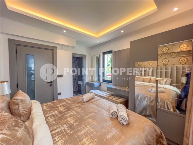 Трехэтажная вилла с видом на Средиземное море и крепость Алании.-id-5403-фото-9