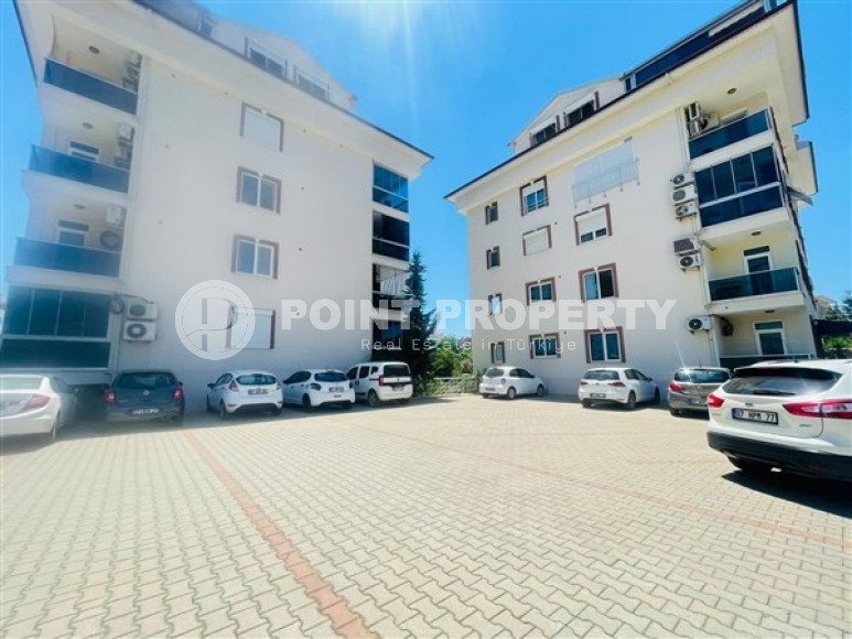 Spacious apartment in Oba area. Furniture and appliances are priced. 140 sq.m.-id-1477-photo-4