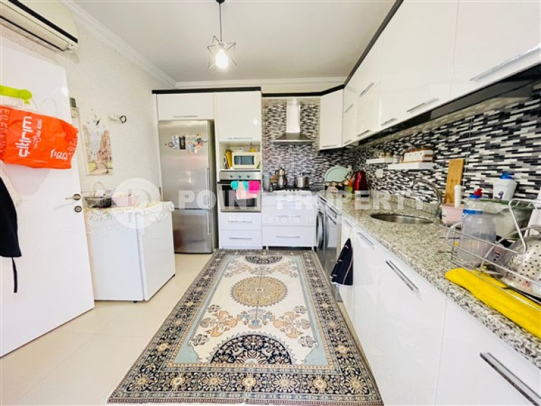 Spacious apartment in Oba area. Furniture and appliances are priced. 140 sq.m.-id-1477-photo-5