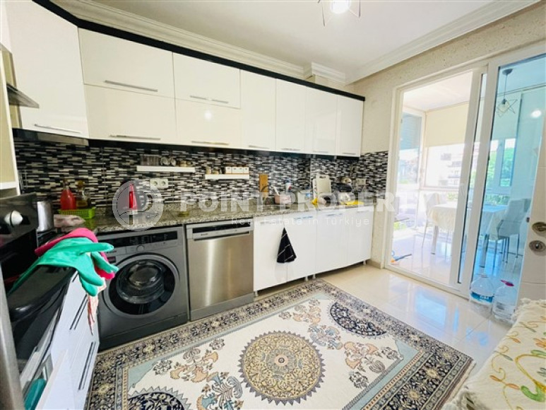 Spacious apartment in Oba area. Furniture and appliances are priced. 140 sq.m.-id-1477-photo-7