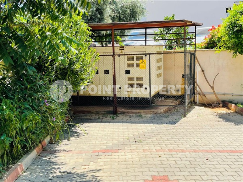 Spacious apartment in Oba area. Furniture and appliances are priced. 140 sq.m.-id-1477-photo-11