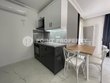 Квартира с хорошим ремонтом, новой мебелью и бытовой техникой, в 300 метрах от моря-id-6065-фото-4