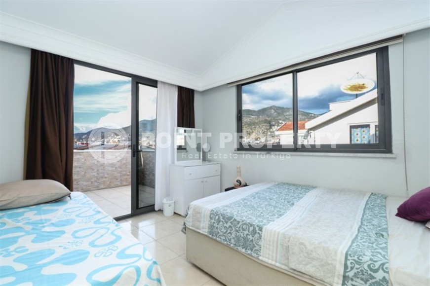 Панорамная двухуровневая квартира с роскошным видом на горы, в 300 метрах от знаменитого пляжа Клеопатры-id-6066-фото-6