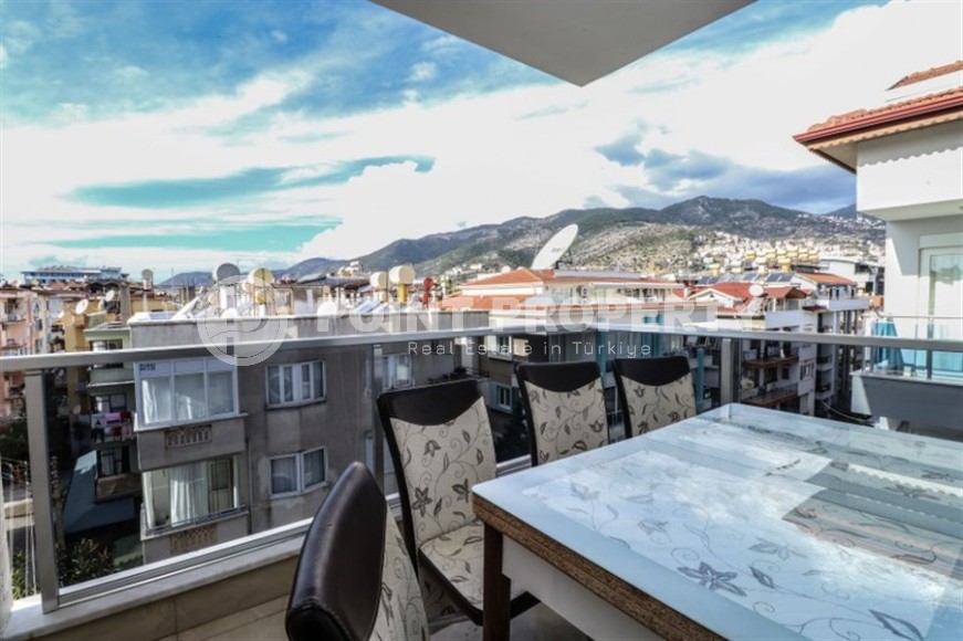 Панорамная двухуровневая квартира с роскошным видом на горы, в 300 метрах от знаменитого пляжа Клеопатры-id-6066-фото-10