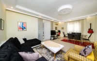 Modern apartment with spacious glazed balconies, five minutes walk from the center of Alanya-id-6071-photo-3