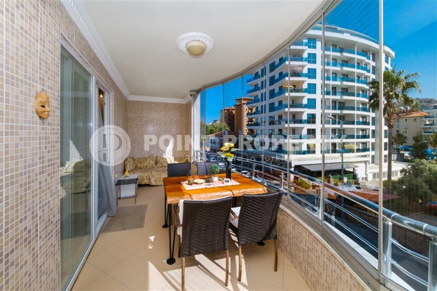 Modern apartment with spacious glazed balconies, five minutes walk from the center of Alanya-id-6071-photo-13