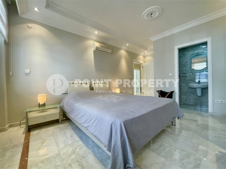 Spacious 2+1 apartment, on an area of 125 m2, in the center of a picturesque, cozy area of Alanya - Oba-id-6073-photo-5