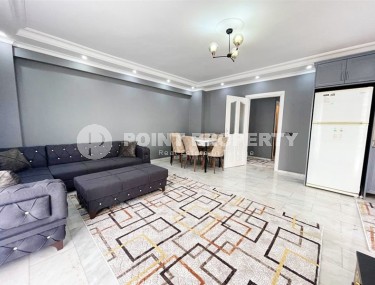 Квартира с современным лаконичным дизайном, новой мебелью и бытовой техникой, на 3-м этаже в доме 2013 года постройки-id-6080-фото-3