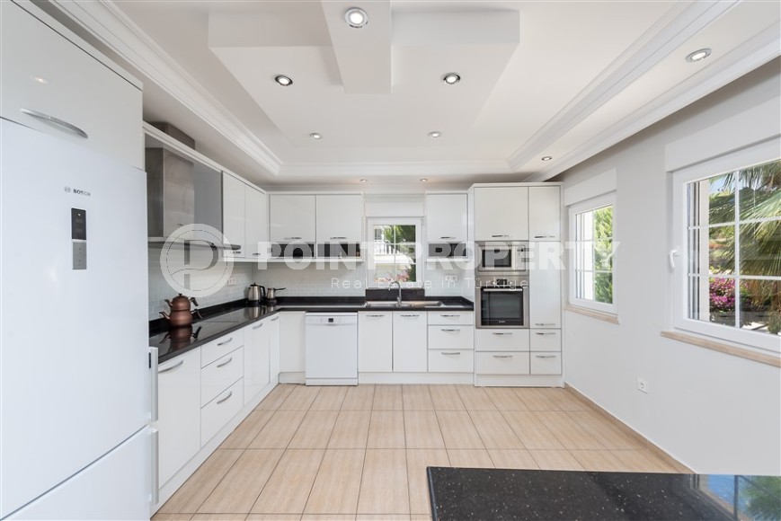 Panoramic villas with sea and mountain views, in a picturesque, ecologically clean area of Alanya - Incekum-id-6081-photo-4